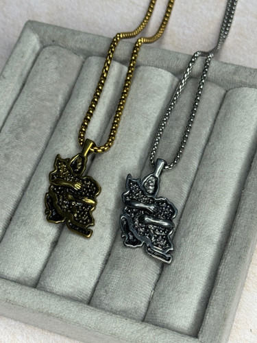 گردنبند استیل آغوش ایران | نماد عشق به میهن | رنگ ثابت و با کیفیت